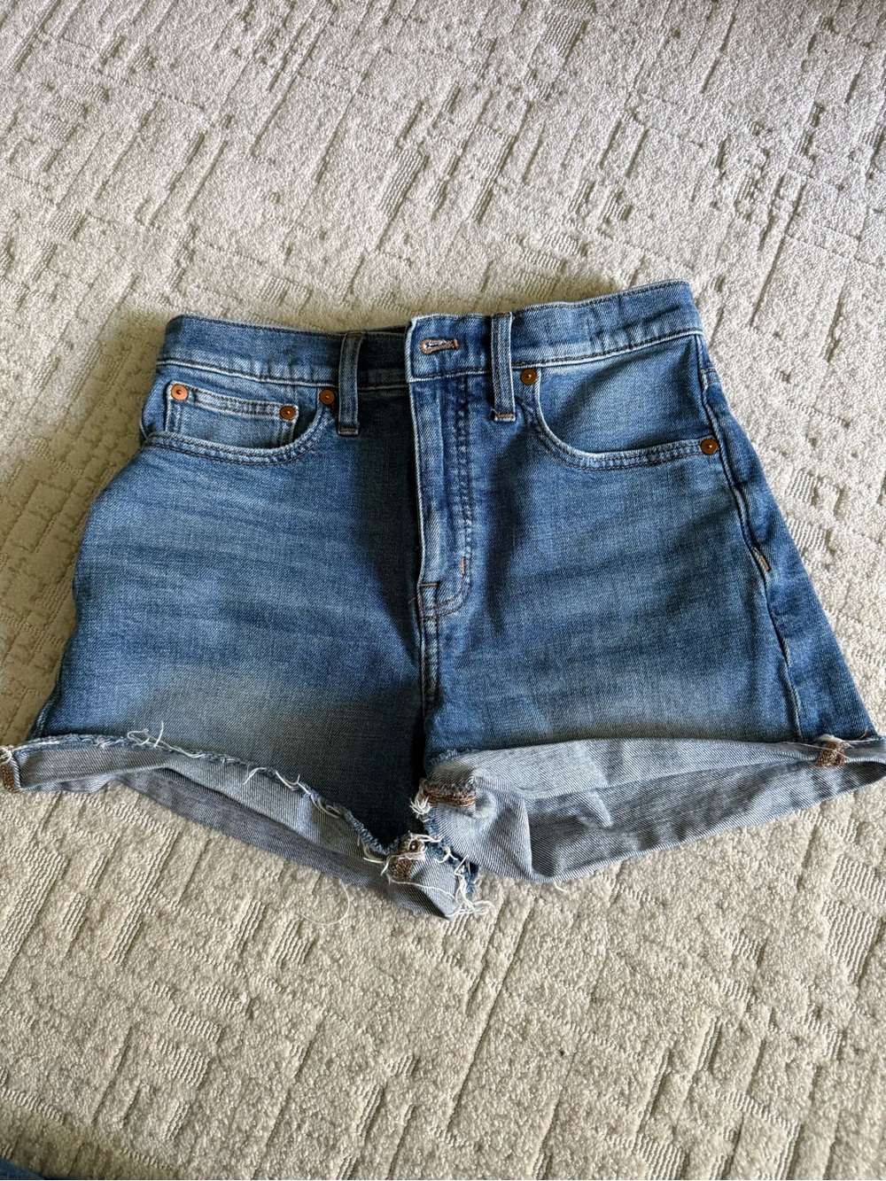 Madewell women’s high rise denim shorts